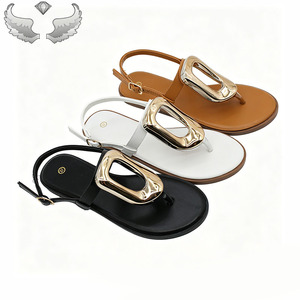 <span class=keywords><strong>Sandali</strong></span> da <span class=keywords><strong>donna</strong></span> alla moda con fibbia in metallo, nuovo stile <span class=keywords><strong>infradito</strong></span> antiscivolo, scarpe da spiaggia personalizzabili con etichetta privata - Product Image 1