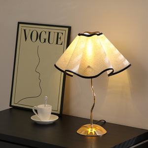 Lámpara de Mesa Metálica Inalámbrica Recargable de 5200 mAh, Estilo Wabi-Sabi, Luz Nocturna para Decoración de Bodas y Eventos, Batería de Larga Duración - Product Image 2