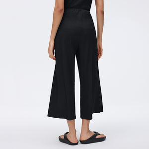 Pantalon Capri Athlétique Ample et Court, Respirant, Séchage Rapide, Taille Haute Élastique, Coupe Droite Large, Idéal Sport et Loisirs - Product Image 4