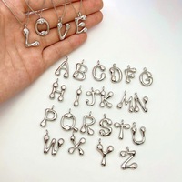 Collier Pendentif Vente en Gros Accessoires de Mode Laiton Plaqué Argent Cuivre Initiales Zircon Lettres Breloques Pour la Fabrication de Bijoux