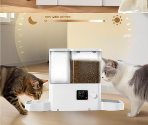 Distributore Automatico Integrato di Acqua e Cibo per Animali Domestici con Doppia Alimentazione, Anti-Ribaltamento, WiFi, Separazione Cibo Secco e Umido, in Plastica Resistente - Product Image 4