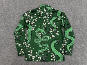 เสื้อเชิ้ตผู้ชายลายงูสีเขียวคุณภาพสูง แขนยาว สไตล์สตรีทแวร์ ลายดอกไม้ย้อนยุค ติดกระดุม ลำลอง หรูหรา - Product Image 3