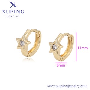 X000881501 Bijoux XUPING Boucles d'oreilles créoles Huggie plaquées or 14K avec breloque étoile tendance pour femme - Product Image 2