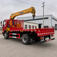 Camion grue articulée Dongfeng 4x4 à traction intégrale, capacité de levage de 5 tonnes, grue à flèche articulée à 4 sections, hauteur de levage de 13 m