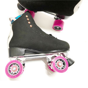 Usine directe Quad patins à roulettes chaussures de <span class=keywords><strong>patin</strong></span> à roulettes <span class=keywords><strong>d</strong></span>'<span class=keywords><strong>occasion</strong></span> durables pour la location - Product Image 2