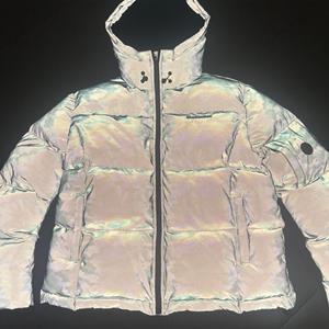 เสื้อแจ็คเก็ตพัฟเฟอร์ผู้ชาย ลายพราง พิมพ์ลาย สะท้อนแสง กันลม กันน้ำ เหมาะสำหรับฤดูหนาว เนื้อผ้ามีความเงางาม บุด้วยใยสังเคราะห์ - Product Image 1