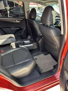 سيارة هوندا جايد إيليت 2013 هاتشباك 5 مقاعد عملية مستعملة للعائلة ناقل حركة أوتوماتيكي مقود يسار مريحة للاستخدام اليومي - Product Image 4