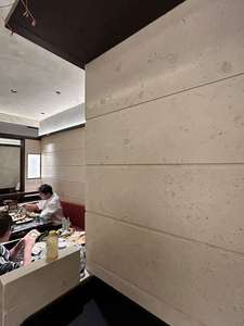 Pierre <span class=keywords><strong>calcaire</strong></span> beige naturelle, beige chaud avec une texture poreuse subtile, idéale pour les intérieurs et extérieurs rustiques vintage - Product Image 4