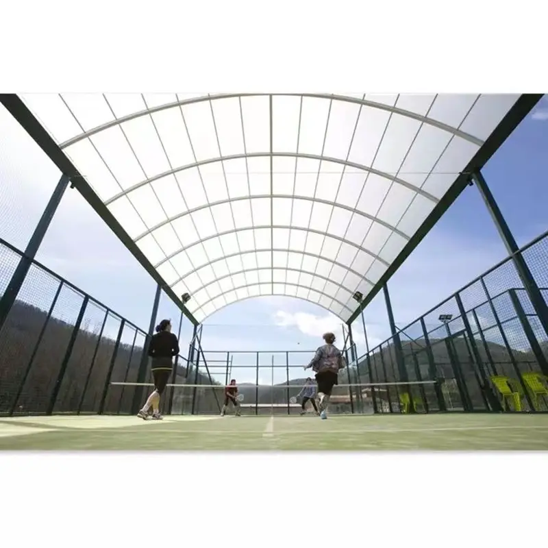 Pabrikan Lapangan Tenis Padel Warna Kustom Panorama Luar Ruangan dengan Penutup Atap