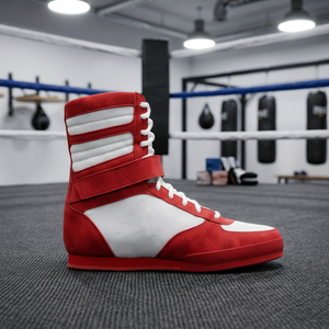 Bottes de boxe résistantes à l'usure en gros d'usine, logo personnalisé, antidérapantes, à lacets, extérieur en polyester, chaussures de ring haute adhérence, semelle en caoutchouc - Product Image 3