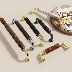 Tiradores Modernos de Cuero Trenzado para Muebles, Forma de Barra de Aleación de Zinc, Duraderos, para Cajones y Puertas de Cocina y Armarios - Product Image 1