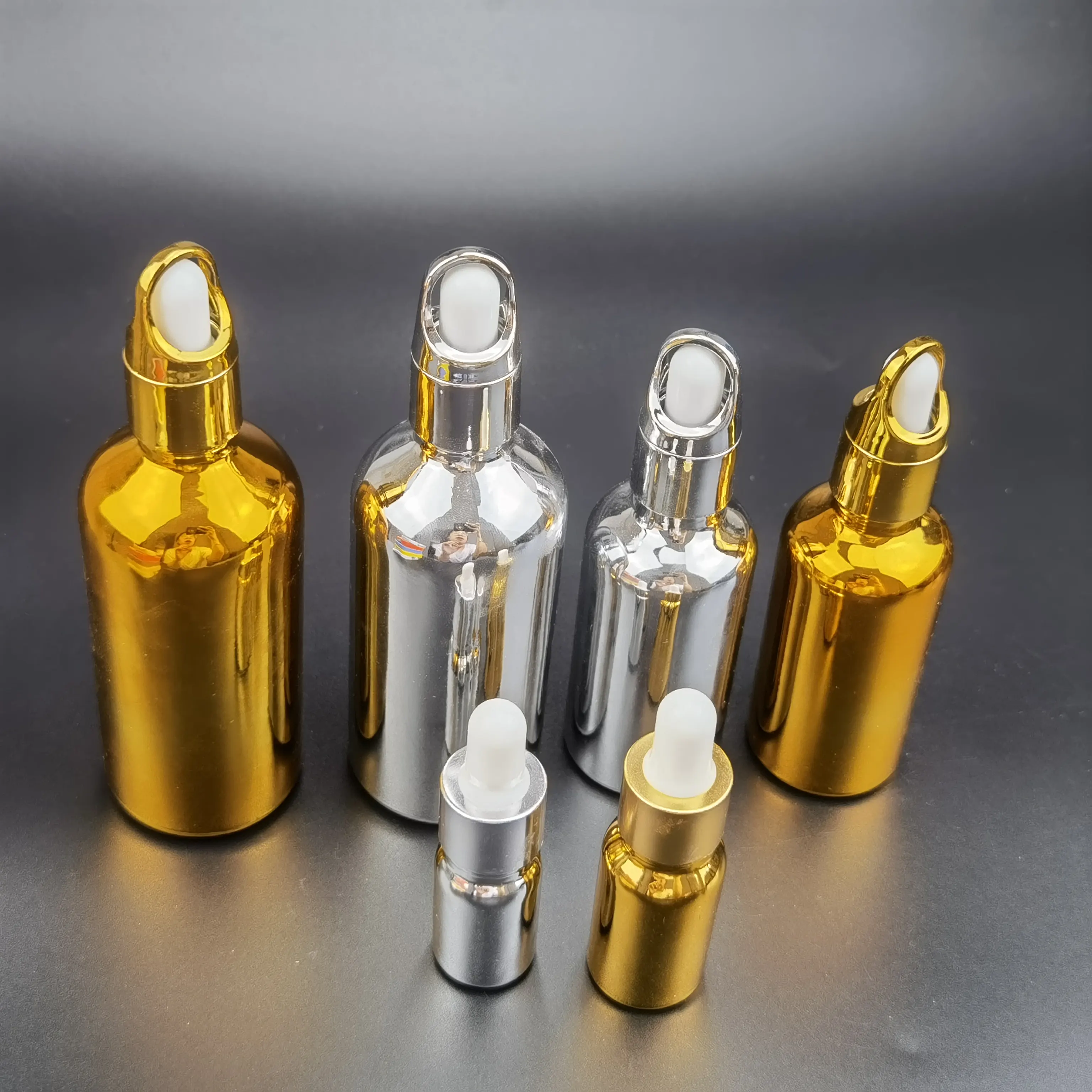 Behälter mit ätherischen Ölen 30ml leere UV-Gold beschichtung Schnapsglas-Tropf flasche mit Gummi