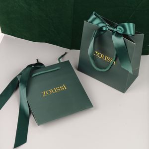 Bolsas de Papel de Lujo con Asas, Logotipo Personalizado, Ecológicas, Reciclables, Reutilizables para Compras y Empaque - Product Image 4