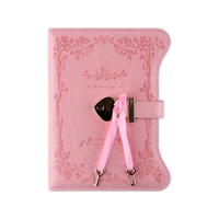 Carnet à serrure en forme de cœur rose en cuir PU avec gravure de rose et serrure à mot de passe