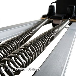 Reformer de Pilates Praga de alto rendimiento y pista completa, fabricado en aleación de aluminio, diseñado específicamente para clientes de Pilates Fittech. - Product Image 6