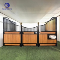 Box de Luxe pour Chevaux de Style Européen, Systèmes Modulaires de Stalles en Acier Galvanisé sur Mesure pour Centres Équestres d'Élite