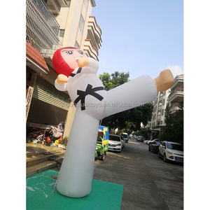 Poupée gonflable publicitaire avec logo personnalisé, garçon de karaté gonflable imprimé, fille de <span class=keywords><strong>taekwondo</strong></span> gonflable pour la vente publicitaire - Product Image 2