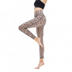 Leggings de sport de haute qualité, non transparents, effet push-up, pour yoga, entraînement et course à pied - Product Image 1