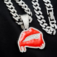 Pendentifs en émail lèvres de cristal Hip Hop pour hommes, pendentif de rappeur personnalisé, pendentif de mode dessin animé personnalisé, colliers breloques en gros