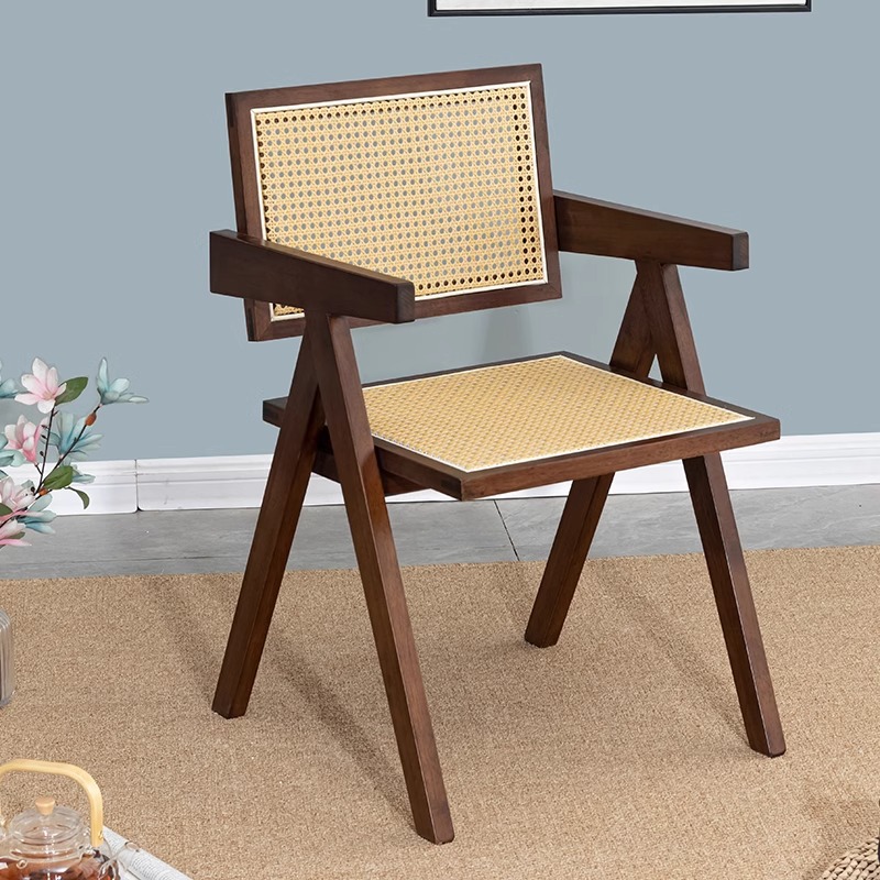 Modello standard color noce - seduta in rattan da 28 cm