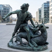 Sculpture de chien de chasse en bronze grec de style antique, moulée à la cire perdue, polie, 160 cm de haut, personnalisable