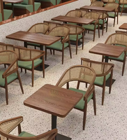 Meubles de restaurant de style asiatique du Sud-Est, chaise en rotin tressé avec structure en bois massif, ensemble de table à manger en contreplaqué, café, restauration rapide