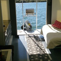 Ponton flottant de luxe Péniche Caravane