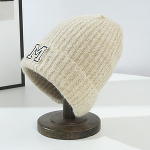 Buchstabe M 3D Stickerei Slouchy Mütze Unisex Winter Baumwolle Outdoor Strick mütze Wind dichter Gehörschutz Soft Cosy Adult - Product Image 1