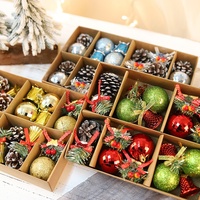 24 pièces de boules de Noël en plastique incassables de forme ronde assorties, boîte cadeau, boules scintillantes, ornements en forme de cône de pin pour l'arbre de Noël
