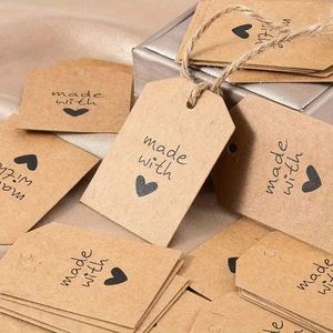 Cartes en carton personnalisées pour les anniversaires, Noël, la fabrication artisanale et la décoration de cadeaux, imprimées en sérigraphie - Product Image 1