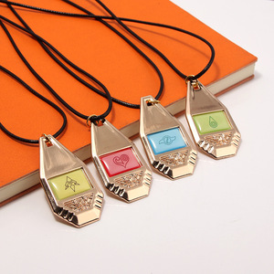 Collar con Emblemas de Digimon Adventure Prop de Cosplay Monstruo Digital Emblema del Valor Amistad Amor Esperanza Colgante Luminoso - Product Image 1