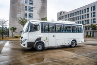 Nouveau Guangtong 7-8m Mini Bus Passagers 28-35 Sièges Options Diesel Personnalisées Rhd Moteur Avant Manuel 4L