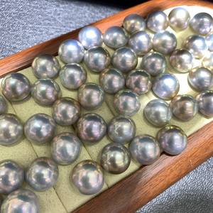 Perles nues en nacre bleue argentée Miracle Light 14-15 mm pour la création de bijoux - Product Image 1