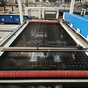 Cortadora Láser CNC LaserMen-1825 con Cámara CCD de 130W 150W para Materiales No Metálicos (Cuero, Textil) - Product Image 5