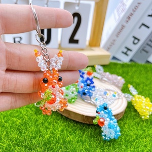 Llaveros de conejito y zanahoria personalizados, regalo promocional, regalos de cumpleaños para niñas, colgante para bolso de niña, llavero de conejo hecho a mano - Product Image 3