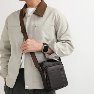 Catégorie Épicerie : Nouveau sac à bandoulière en cuir pleine fleur transfrontalier, sac en cuir véritable élégant pour homme, style décontracté et professionnel, design simple - Product Image 4