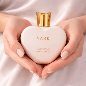 ขวดน้ำหอมเปล่าดีไซน์ใหม่สำหรับวันวาเลนไทน์ รับผลิตแบบ OEM ODM ขวดน้ำหอมหรูหราขนาด 50 มล. รูปทรงหัวใจ ฝาสีทอง - Product Image 5