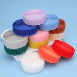 Rouleau de ruban auto-agrippant en nylon 25mm 38mm Couleurs personnalisables pour applications médicales, camping, sport Prix usine - Product Image 1