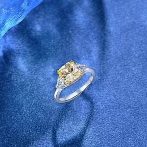 OEM Best Seller S925 plata esterlina lujo promesa delicado anillo granate Bling Simple circón Esmeralda anillos de boda para las mujeres - Product Image 2