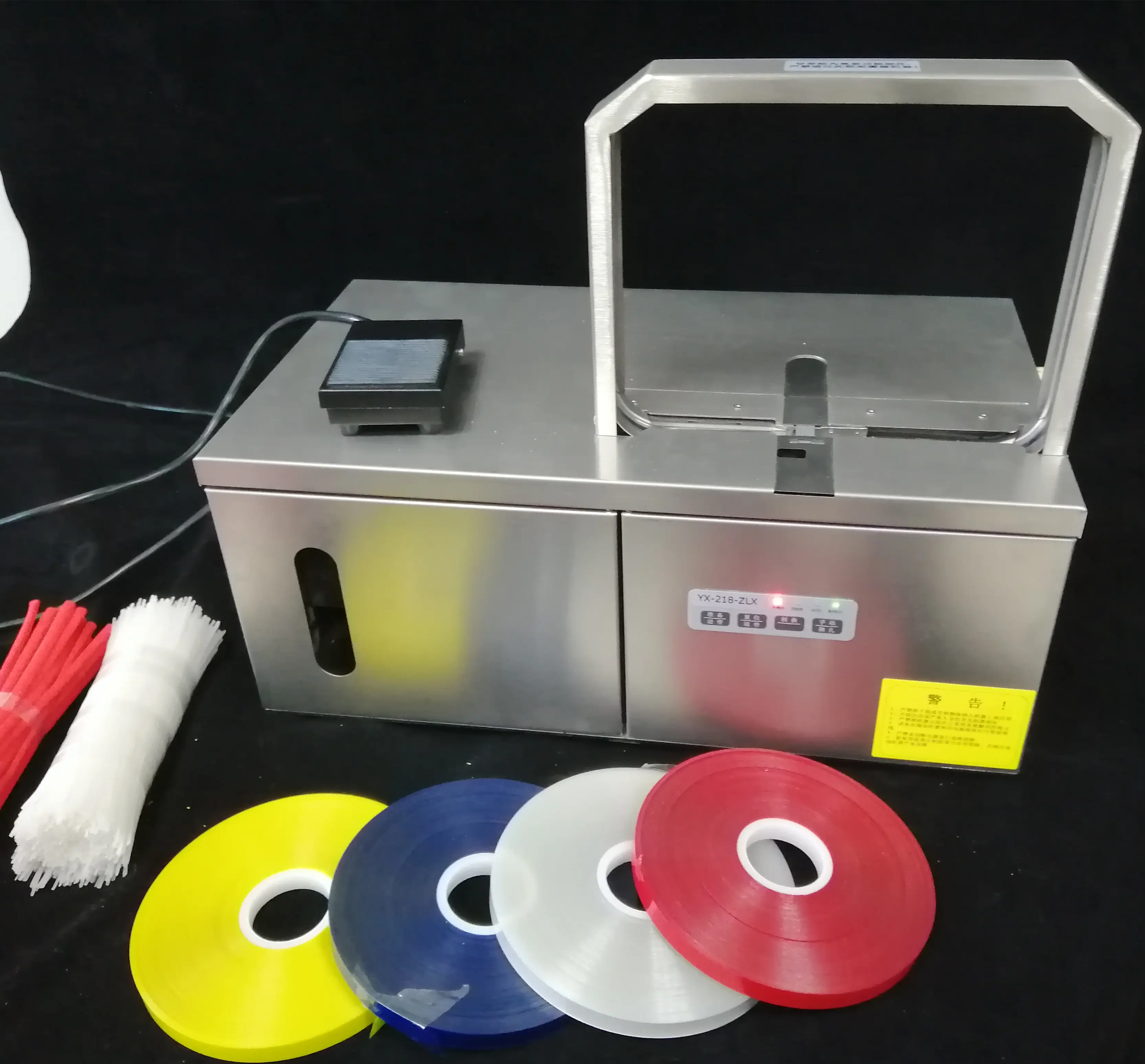 Hoge Snelheid Tape Omsnoeringsmachine Plastic Banding Machine Banding Flessen