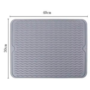 Tapis de séchage de vaisselle rectangulaire en silicone écologique classique, tapis de comptoir de cuisine multi-usages, résistant à la chaleur - Product Image 3