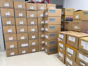 ATNA56YX03-0 <span class=keywords><strong>OLED</strong></span> FHD Slim eDP 30pin IPS brillante para <span class=keywords><strong>Asus</strong></span> <span class=keywords><strong>Vivobook</strong></span> K513EQ-PB79 <span class=keywords><strong>PRO</strong></span> M3500 M6500QB - Product Image 4