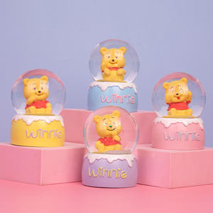 أزياء حكايات خرافية للأطفال قلعة الأميرة من الراتنج الكريستالي واضحة مع قاعدة أضواء ليد - Product Image 5