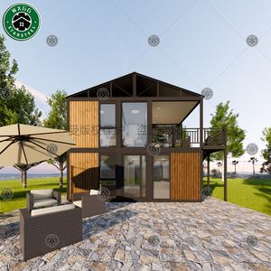 Casa Prefabricada Modular de Dos Pisos, Completamente Revestida en Madera, con Techo a Dos Aguas, Escaleras Exteriores y Balcón, Multi-Habitación - Product Image 2