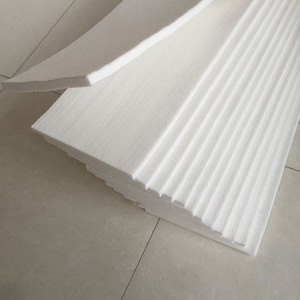 Feltro Industriale Bianco 100% Poliestere per Macchine Tagliatrici in Acciaio, Spessore Variabile, Vendita all'Ingrosso - Product Image 5