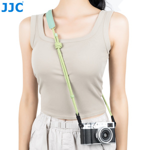 สายคล้องคอสำหรับกล้อง JJC Professional ผลิตจากโพลีเอสเตอร์และหนังไมโครไฟเบอร์ สำหรับกล้อง Fujifilm และ Leica ความยาว 99-146 ซม. ดีไซน์ทันสมัย - Product Image 6