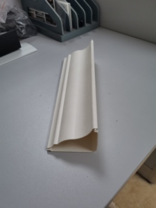 Couvertures blanches de cordon de <span class=keywords><strong>mur</strong></span> de chemin de câble de conduit d'<span class=keywords><strong>angle</strong></span> électrique de PVC - Product Image 5