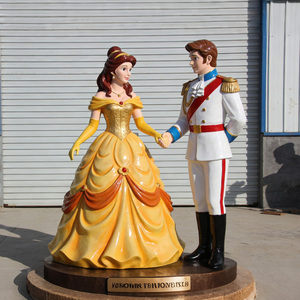 Sculpture de princesse et de prince en fibre de verre durable S855, statue de mariage, figurine de dessin animé, sculpture romantique pour paysage et sites touristiques - Product Image 3