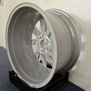 <span class=keywords><strong>Cerchi</strong></span> <span class=keywords><strong>in</strong></span> <span class=keywords><strong>Lega</strong></span> da 20 Pollici a 5 Fori Stile Originale per Tesla Model Y Refresh - Configurazione Standard/Alta - Product Image 3