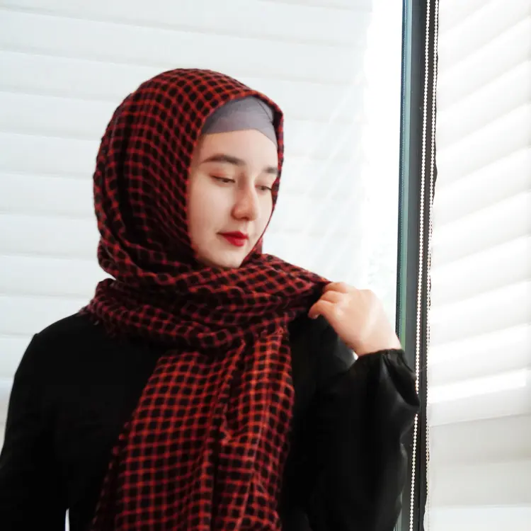 イスラムファッションタッセルパシュミナプリーツショールkeffiyehplaidウールキマールヒジャーブカシミアバンダナスカーフイスラム教徒の女性のファッション